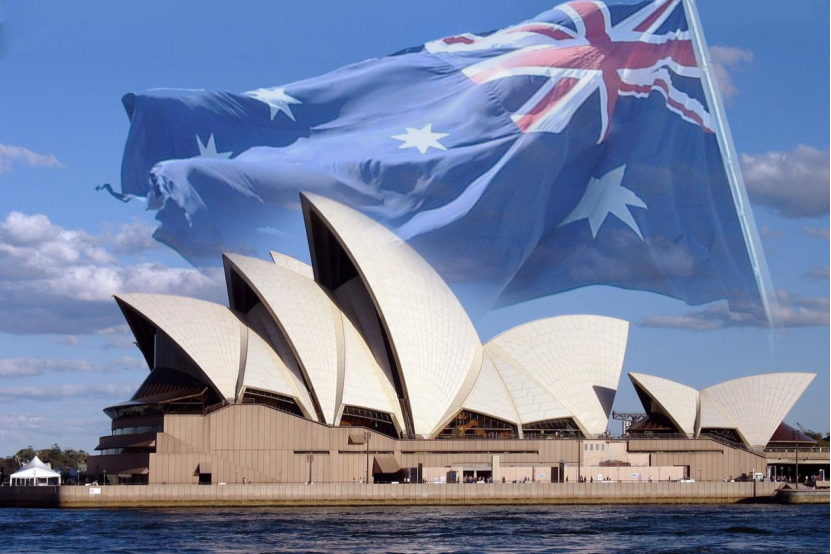 程墨：12名以色列少年被炸死 乌空袭俄多地机场炼油厂