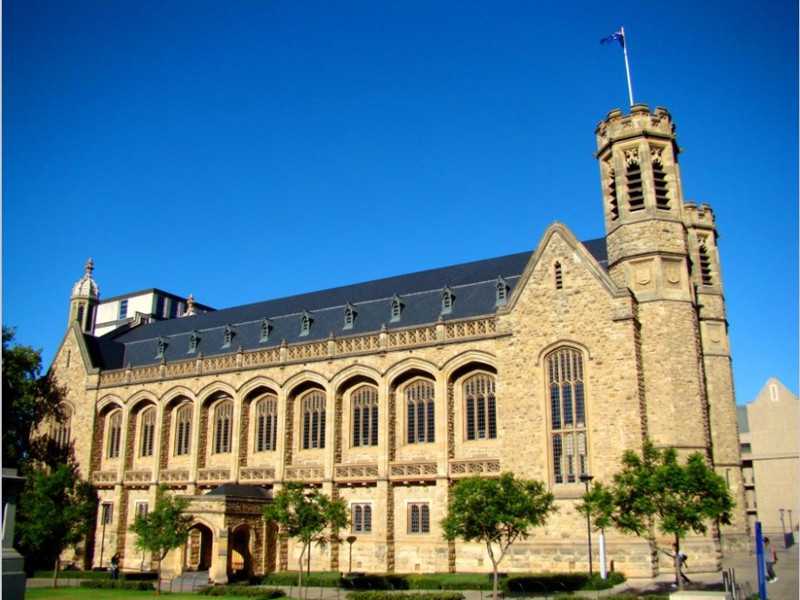 沈阳大学与英国皇家农业大学合作办学博士项目