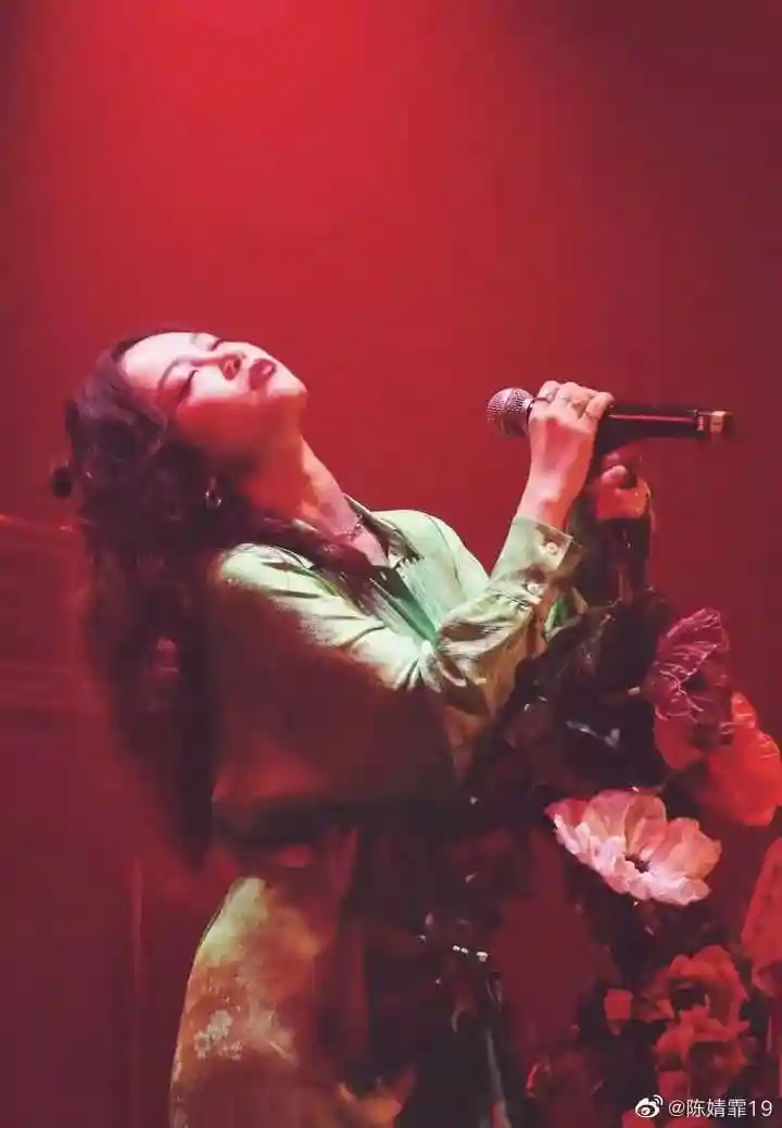 仅出一张专辑便出圈，她的潜力有多大？