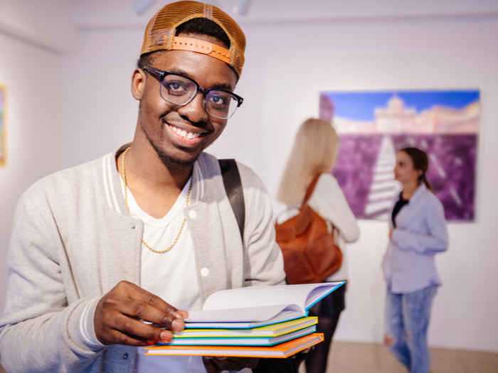 登上热搜！这位武汉副教授火了，竟是因为“过于可爱”