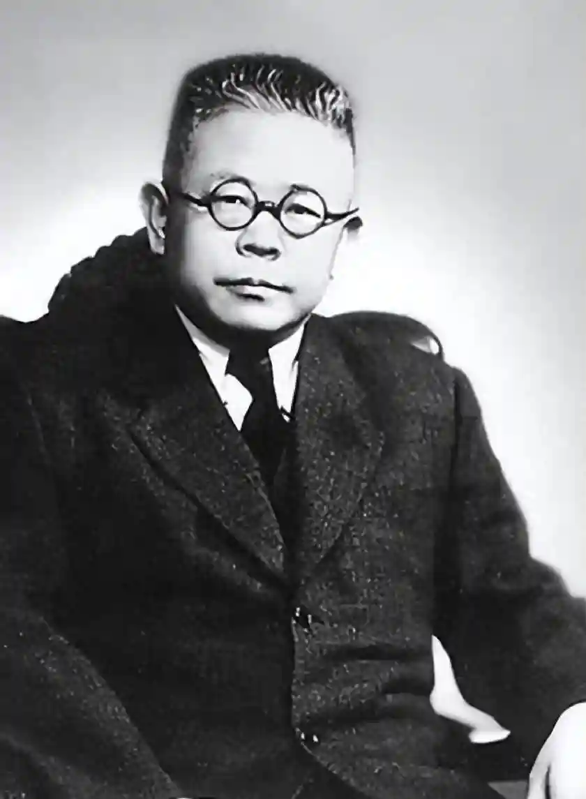 49年傅斯年跟随蒋介石前往台湾，一年后却气绝身亡，引起众人热议