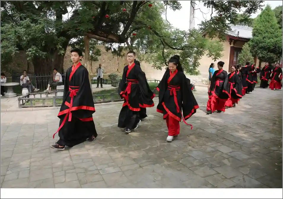 “亲情中华·陕西夏令营”走进白水礼敬字圣仓颉 传播中华文化