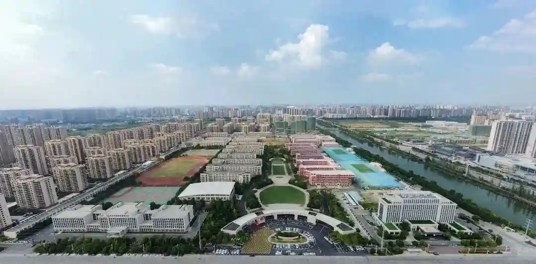 仙桃荣怀学校高中部2024年招生简章